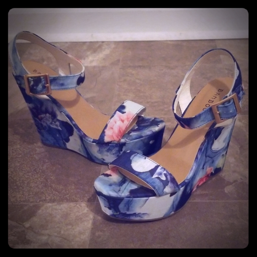 Floral Blue Wedges